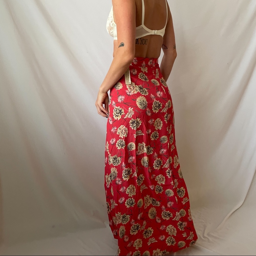 Flynn Skye | Wrap it up Skirt in Floral Fireworks - Picture 4 of 4